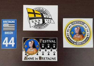 Autocollants (le 44 plaque d'immatriculation à 1€, les autres à 1,50€)